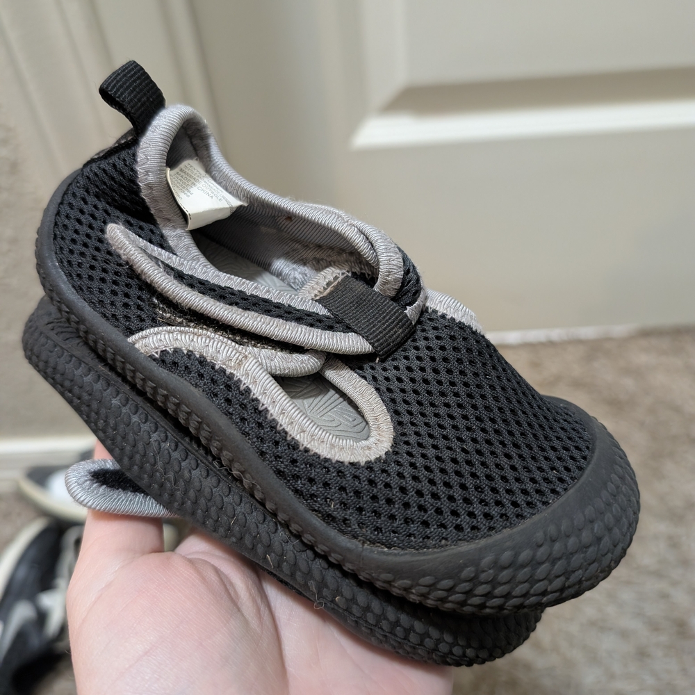 Cat & Jack Black and Gray Water Shoes